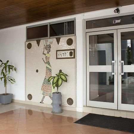 East Legon Guest Lodge Madina Kültér fotó